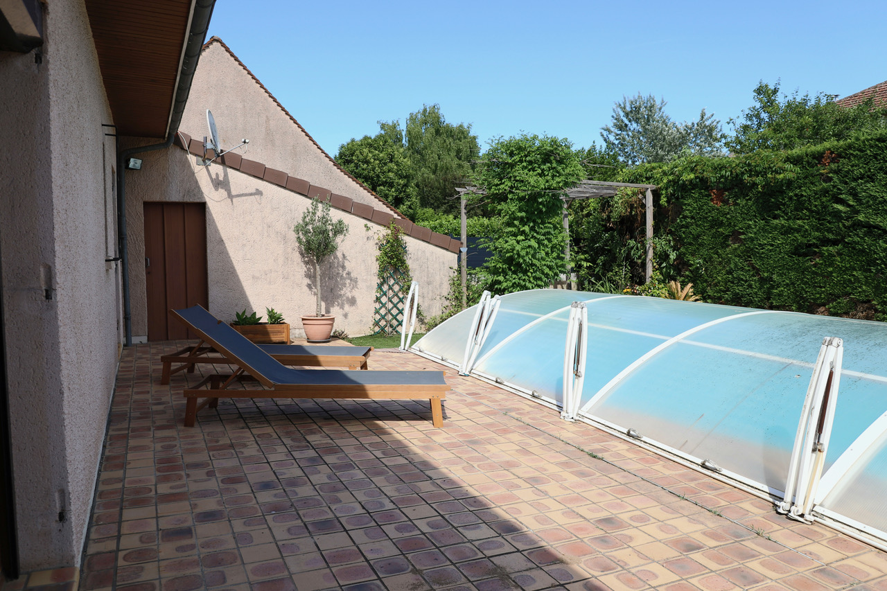 location vacances pour 10 personnes avce piscine en Dordogne